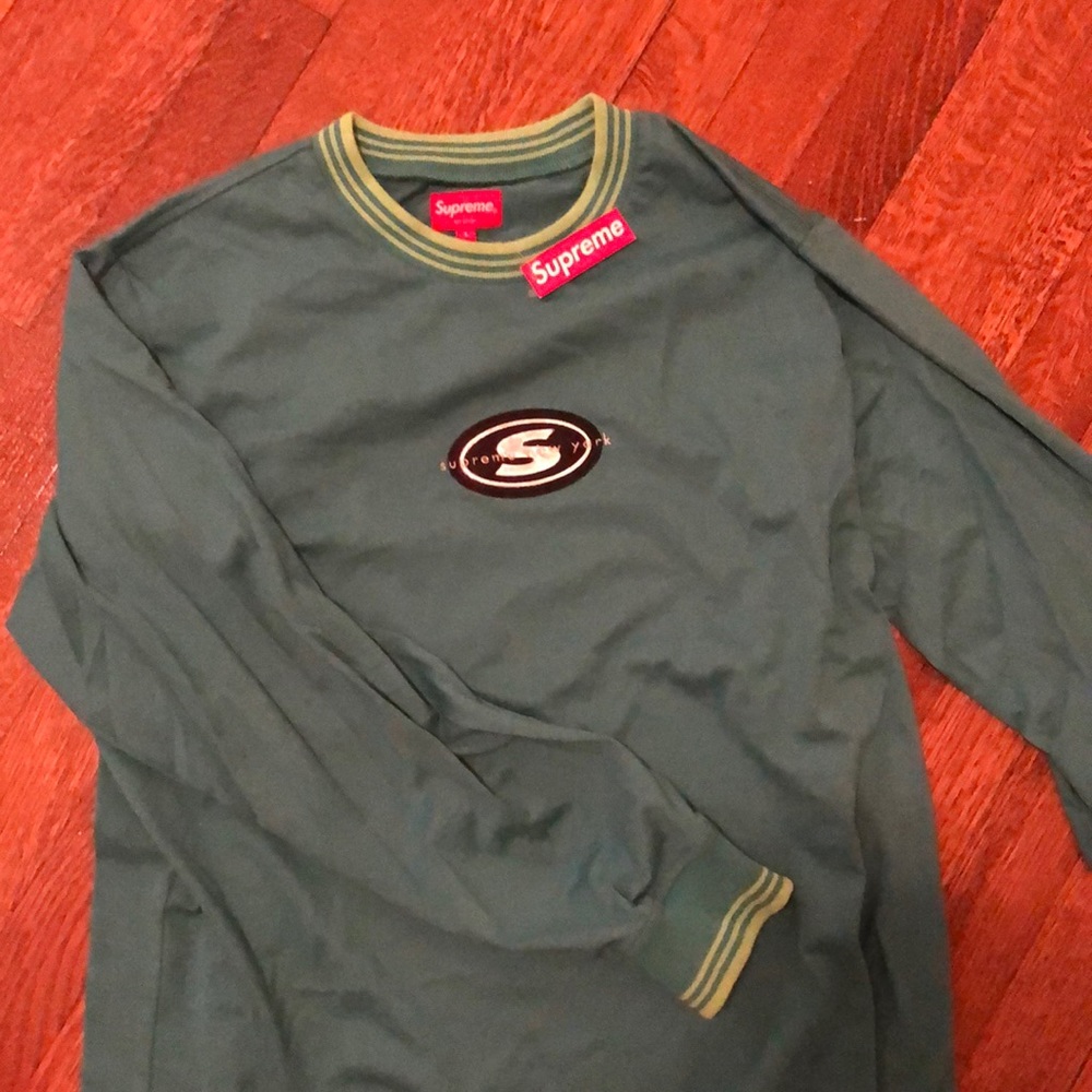 Supreme long sleeve